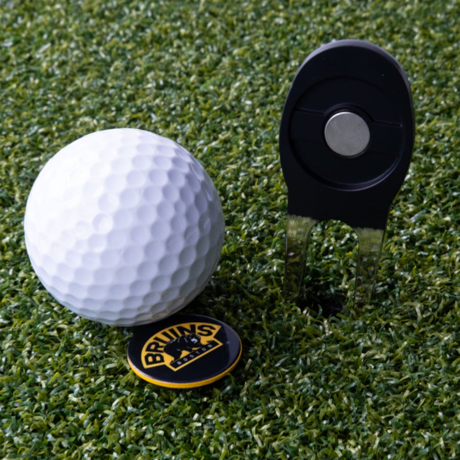 Boston Bruins tool and its round marker on the green