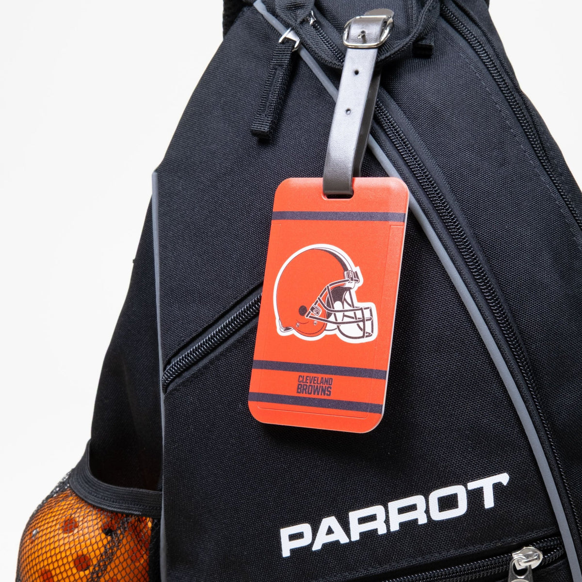 Cleveland Browns plastic golf bag tag by Team Golf, product photo 3