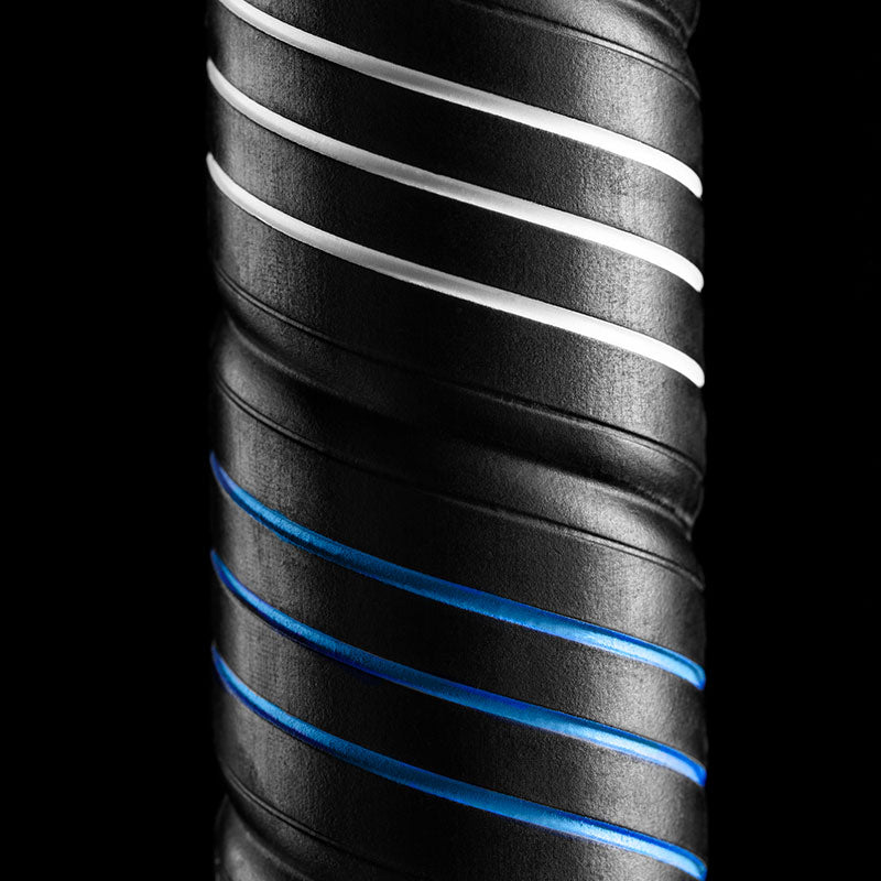 Nahaufnahme der schwarzen und blauen CP2 Wrap-Textur