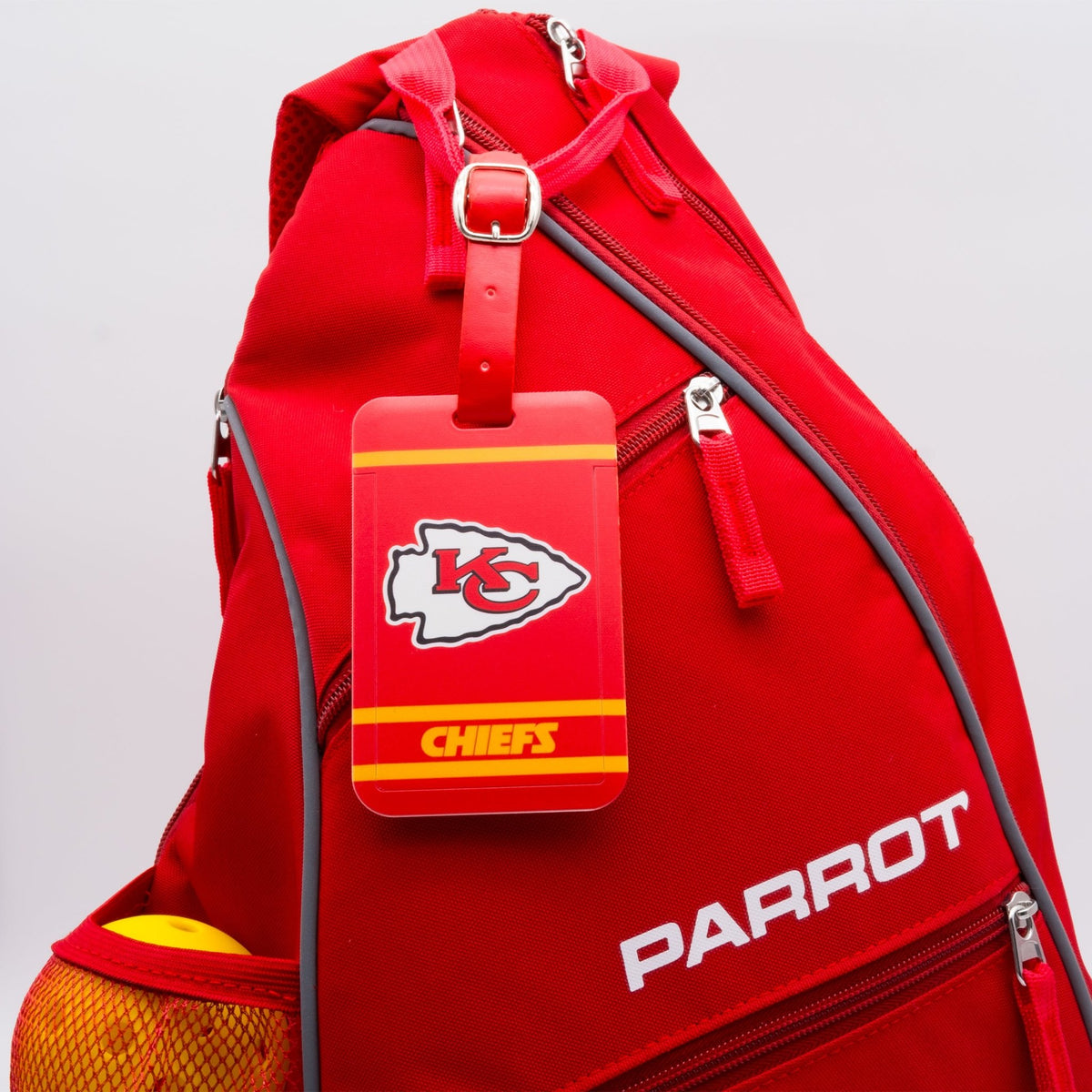 Kansas City Chiefs plastic golf bag tag by Team Golf, product photo 3
