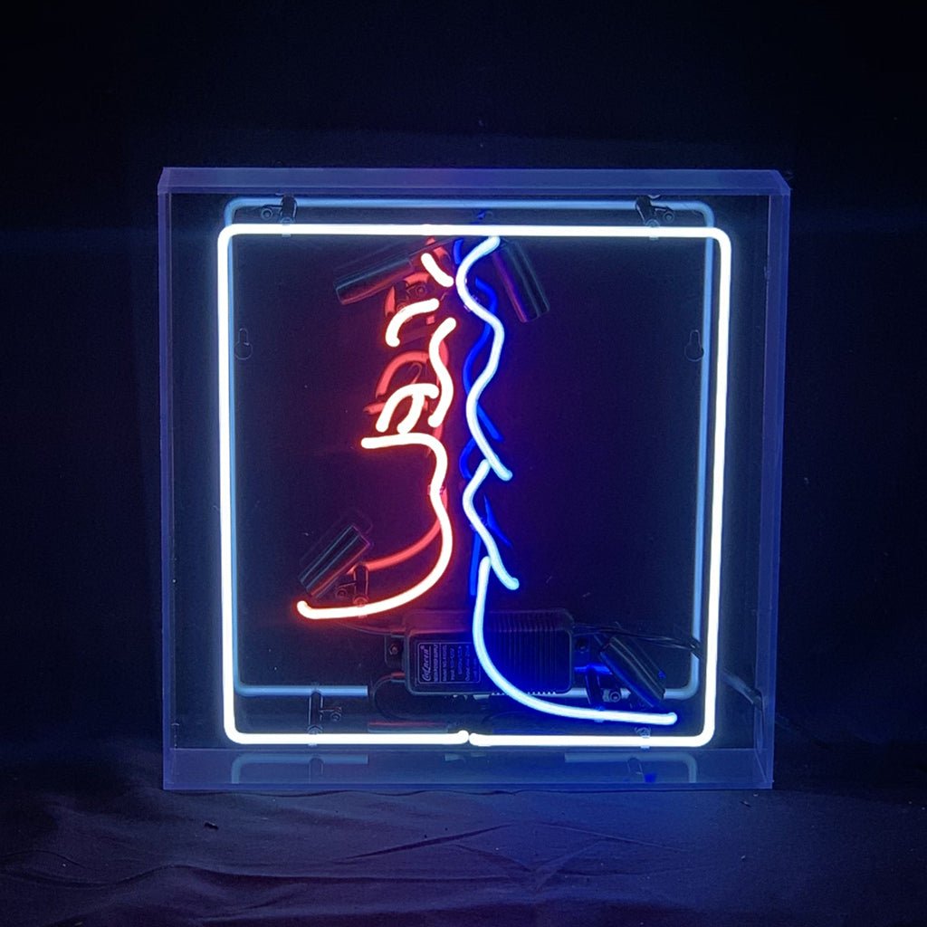 Love Kiss Neon Light Sign - Club Rehab