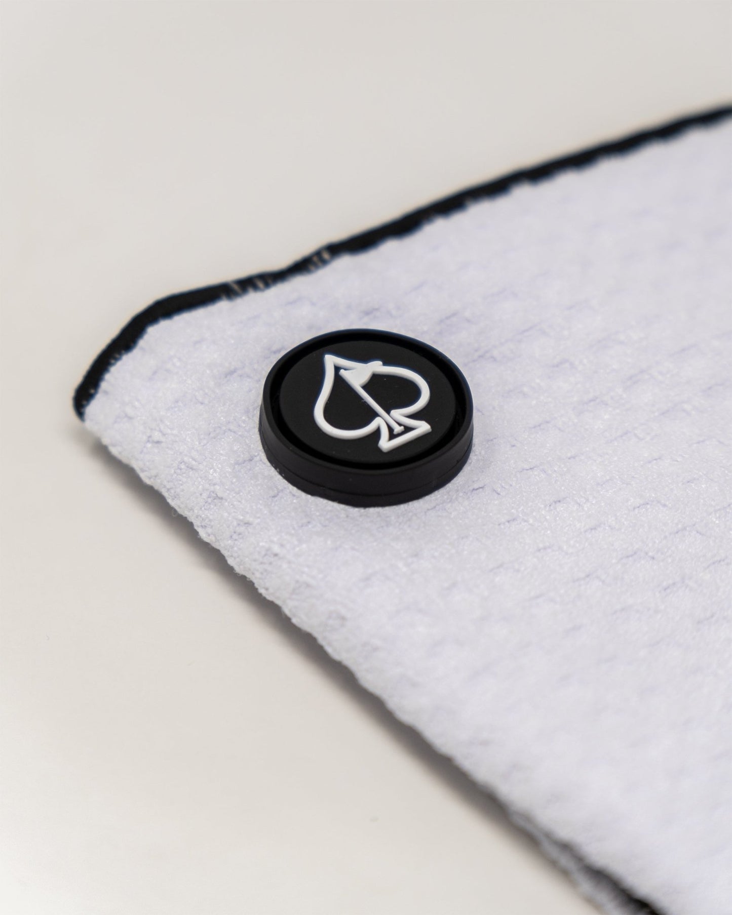 Magnetic Towel - White - Club Rehab