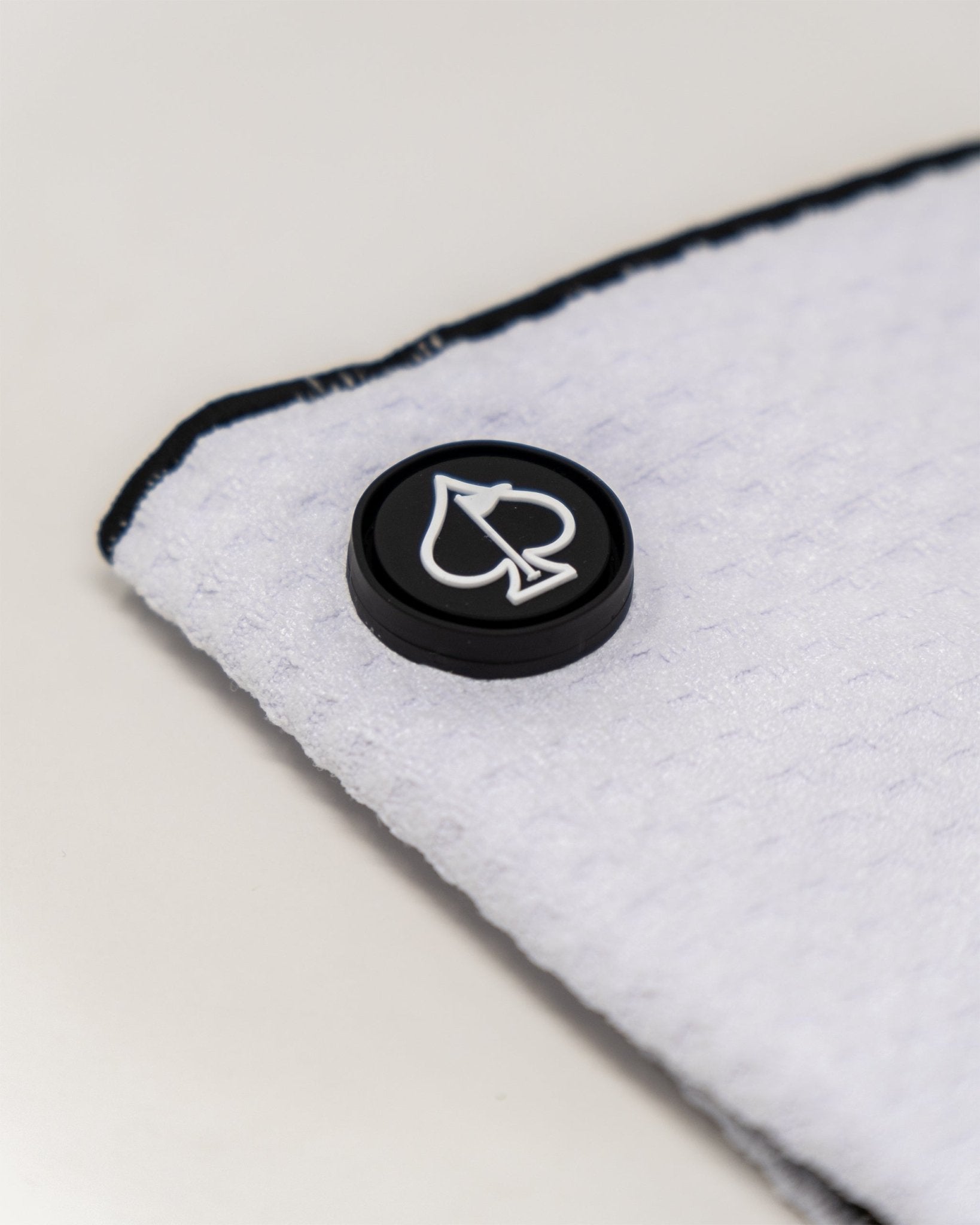 Magnetic Towel - White - Club Rehab