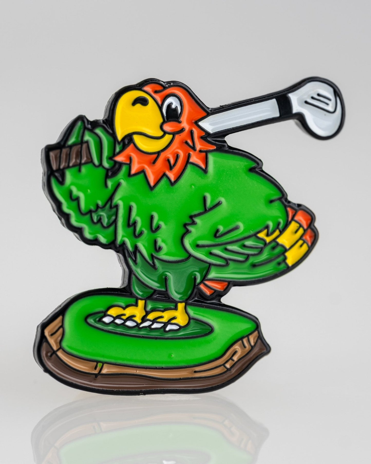 Margaritaville - Golfing Parrot Ball Marker - Club Rehab