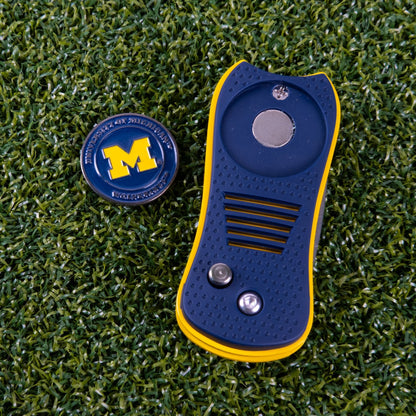Michigan Wolverines Switchblade Divot Tool - Image 3 - Club Rehab