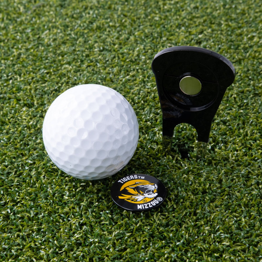 Missouri Tigers tool and its round marker on the green