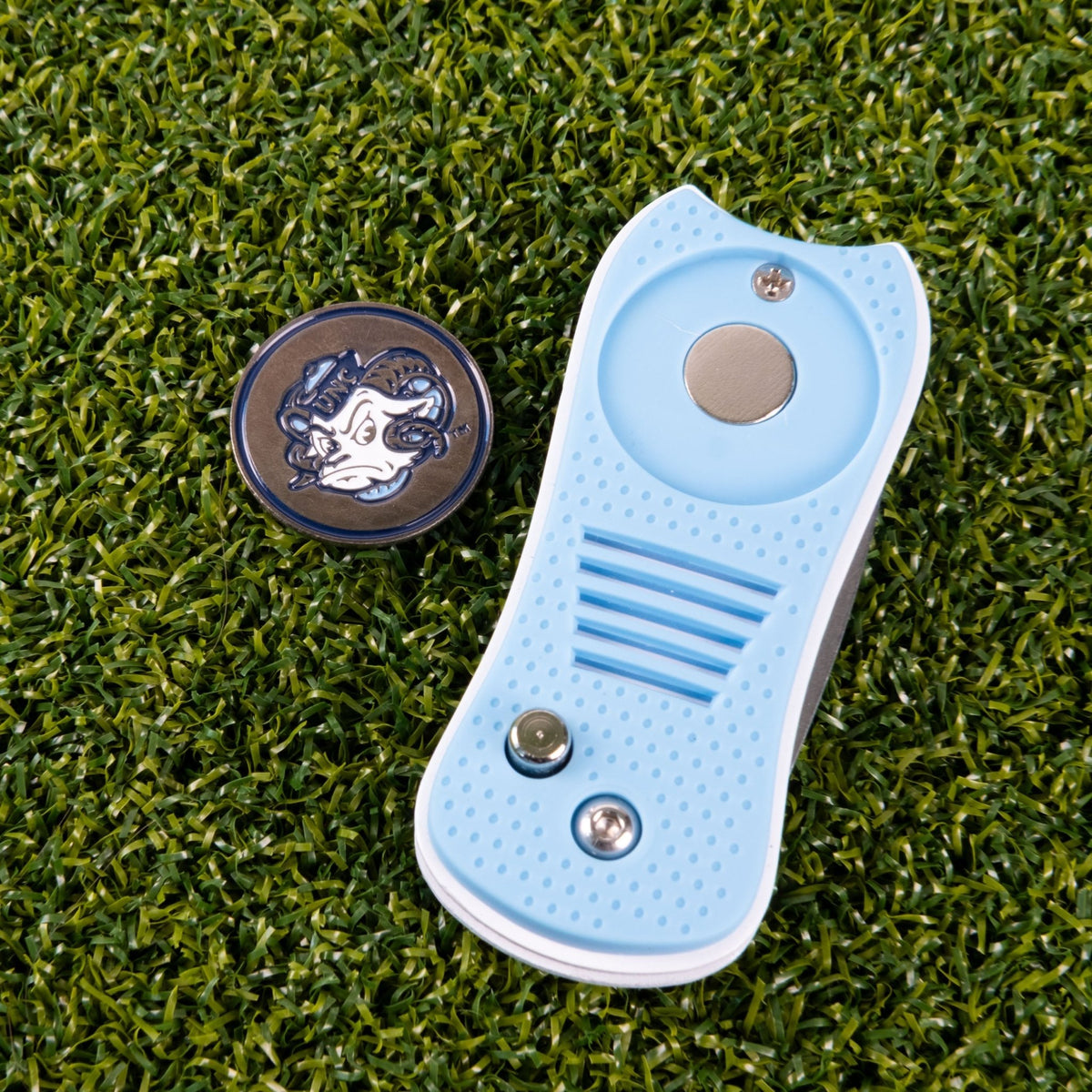 North Carolina Tar Heels Switchblade Divot Tool - Image 3 - Club Rehab