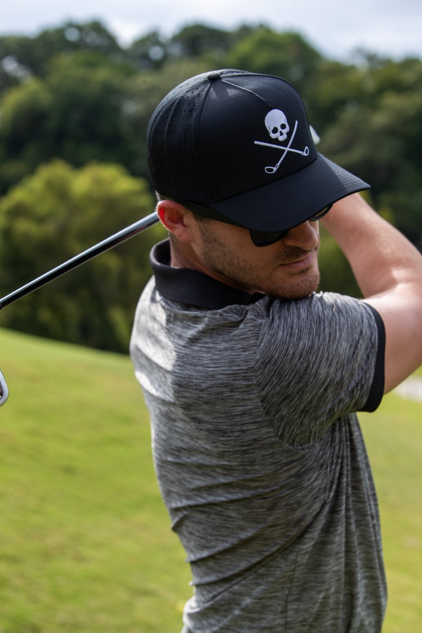 Skull And Crossbones Black Golf Hat - Club Rehab