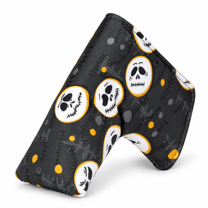 skull pattern blade angled 01