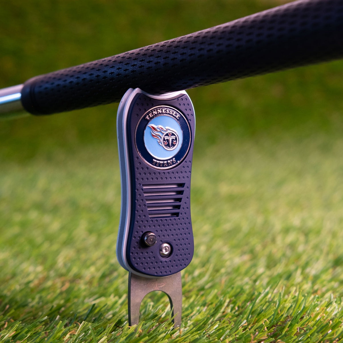 Tennessee Titans Switchblade Divot Tool - Image 4 - Club Rehab