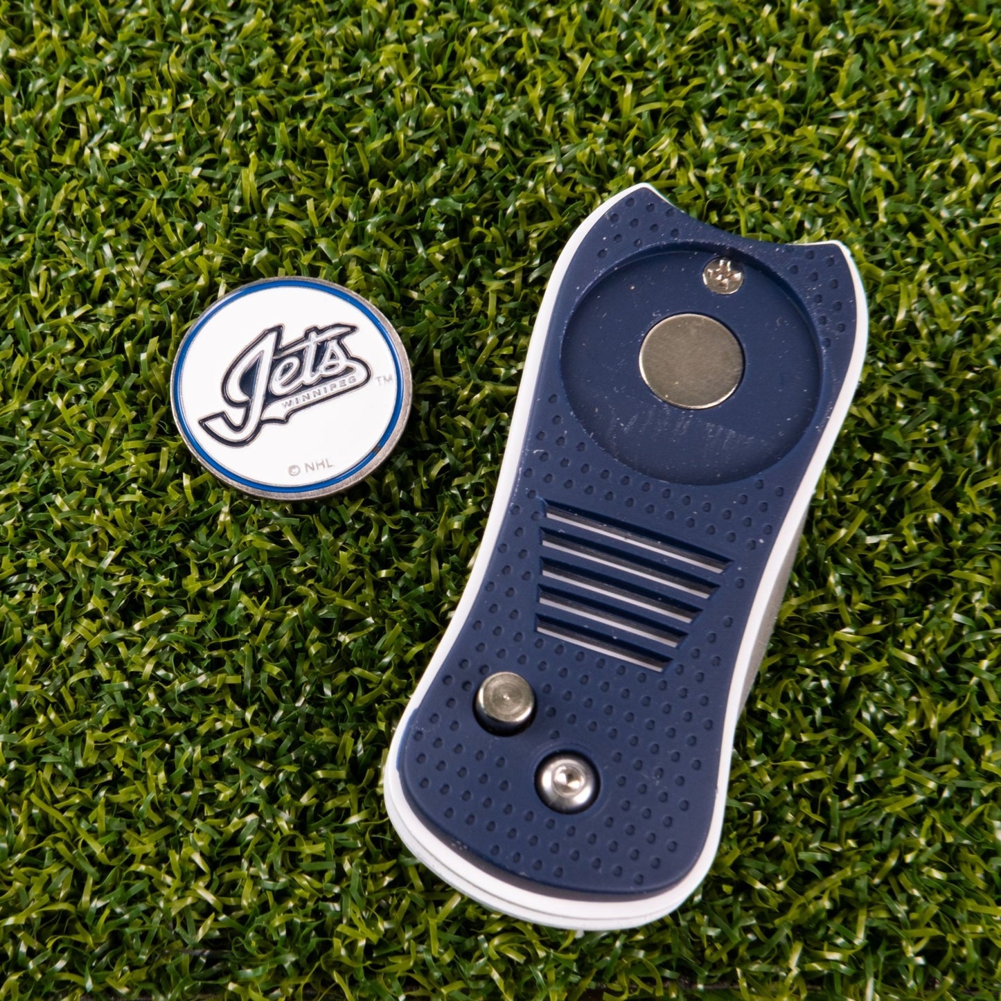 Winnipeg Jets Switchblade Divot Tool - Image 3 - Club Rehab